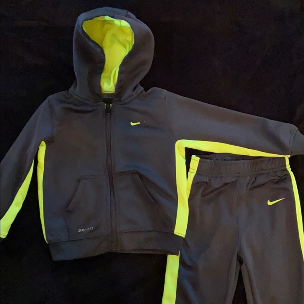 Toddler Nike Track suit 24 months gray neon yellow